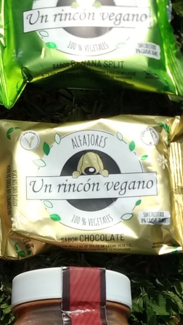photo of Un Rincón Vegano Alfajor Chocolate shared by @melsky on  07 Apr 2020 - review