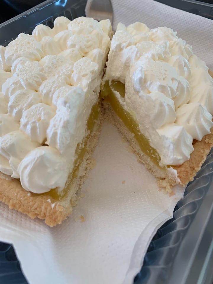 photo of Veganius Lemon Pie shared by @canica on  17 Apr 2020 - review