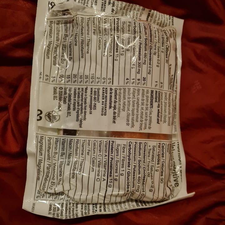 review photo of Yves Veggie Cuisine Jumbo Veggie Dogs shared by @zensscared on 03 Nov 2022 - review