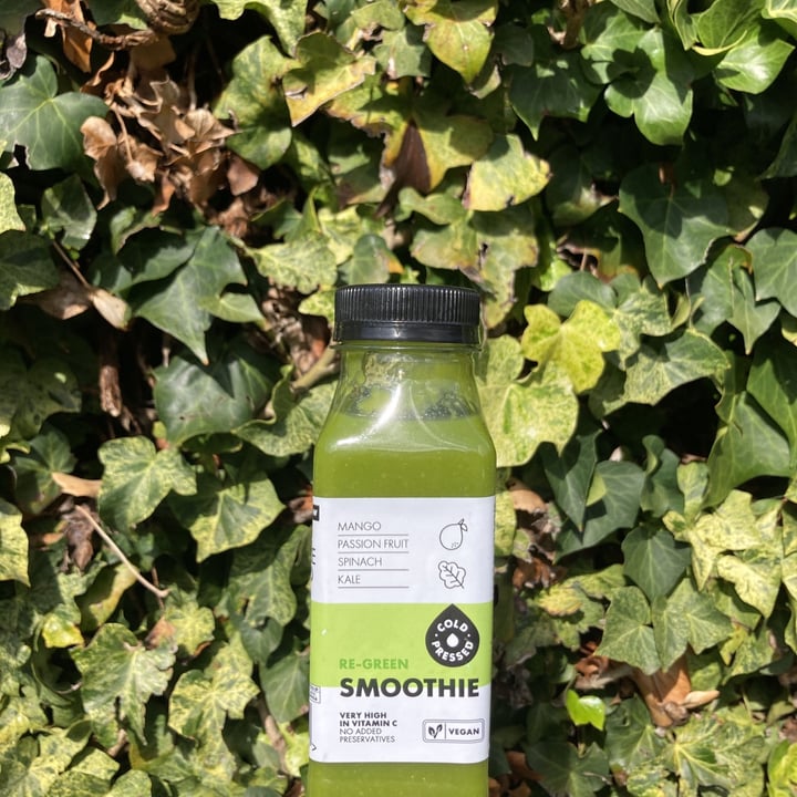 photo of Woolworths Food Re-Green Smoothie shared by @ctveganreviews on  27 Aug 2021 - review