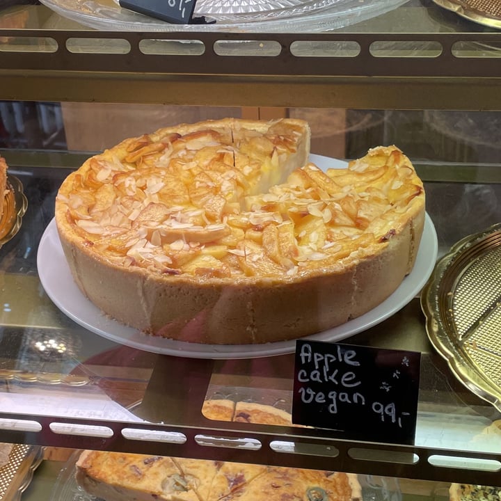photo of Liberica Cafe Apple Pie shared by @babachito on  23 Jul 2022 - review