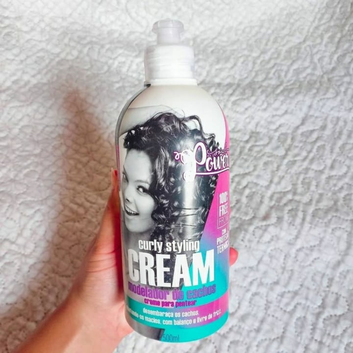 review photo of Soul Power Brasil creme definidor de cachos shared by @nayvegan on 22 Jan 2022 - review