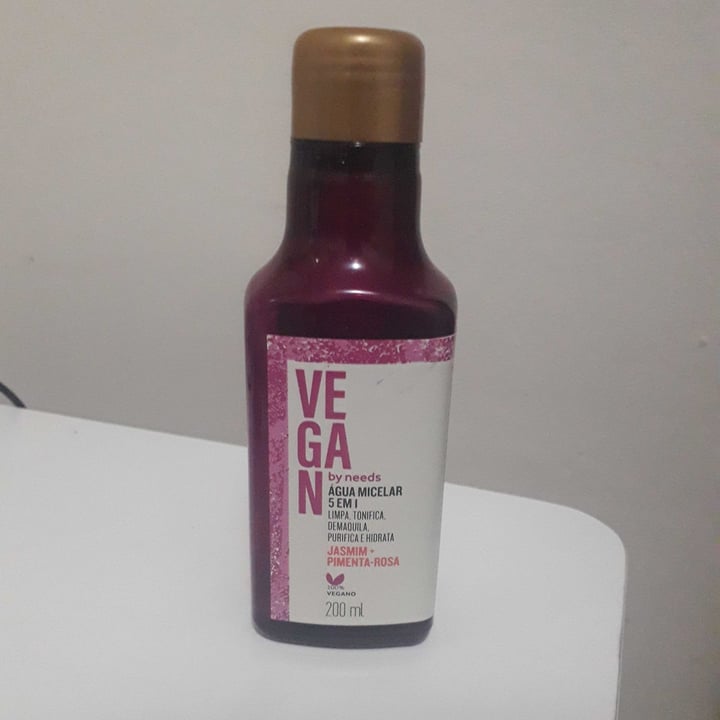 photo of Vegan by Needs Água Micelar 5 Em 1 Jasmim - Pimenta-Rosa  shared by @lorenasamcastro on  28 Feb 2022 - review