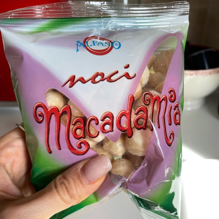 photo of Alfano macadamia Nuts shared by @elisachinnici on  12 Apr 2022 - review