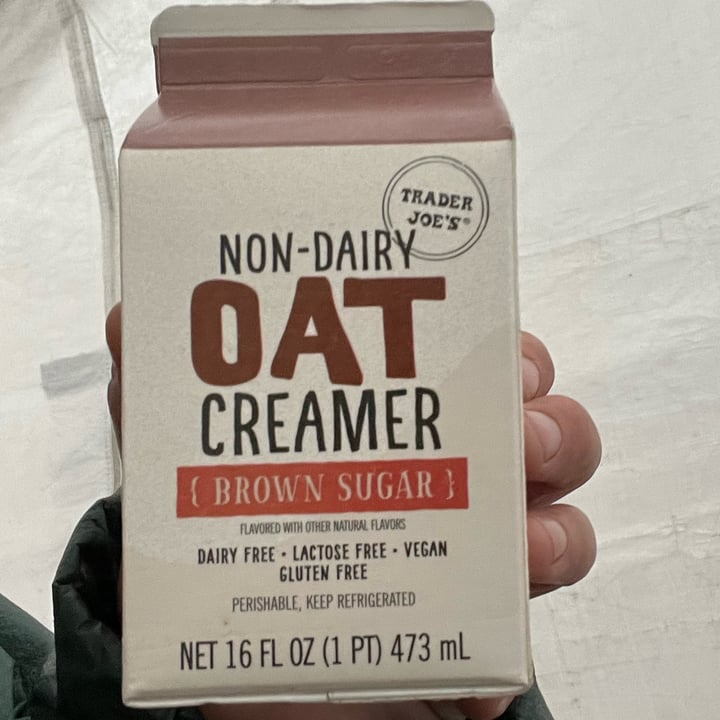 photo of Trader Joe's Non-Dairy Oat Creamer Brown Sugar shared by @oshmorethstorm on  05 Nov 2022 - review