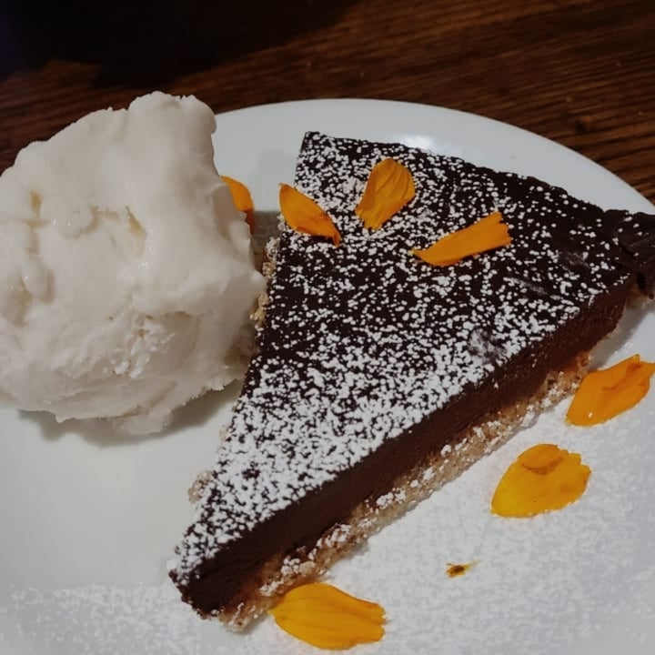 photo of Artemisia Chocolate mousse cake with coconut ice cream shared by @camivaleria on  12 Feb 2022 - review