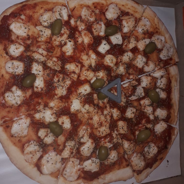 photo of Empanadas de 10 San Isidro Pizza de Muzzarella Vegana shared by @azzu on  09 Mar 2021 - review