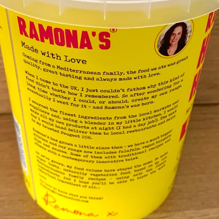 photo of Ramona's heavenly houmous original shared by @vegpledge on  16 Oct 2022 - review
