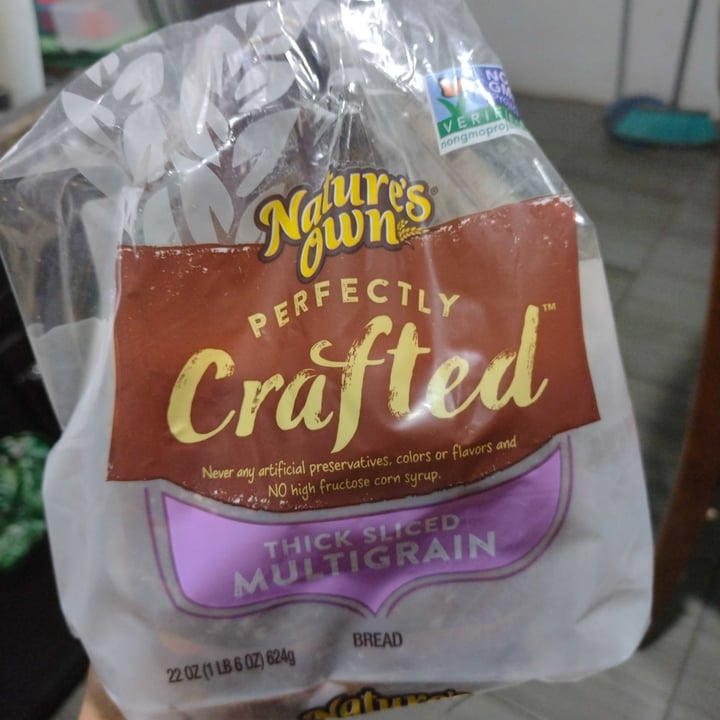 photo of Nature's Own Perfectly Crafted Multigrain Bread shared by @marianaherrr on  28 Sep 2021 - review