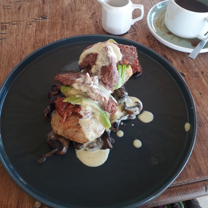 photo of The Melkbos Kitchen Vegan Benedict shared by @sonja0310 on  06 Apr 2021 - review