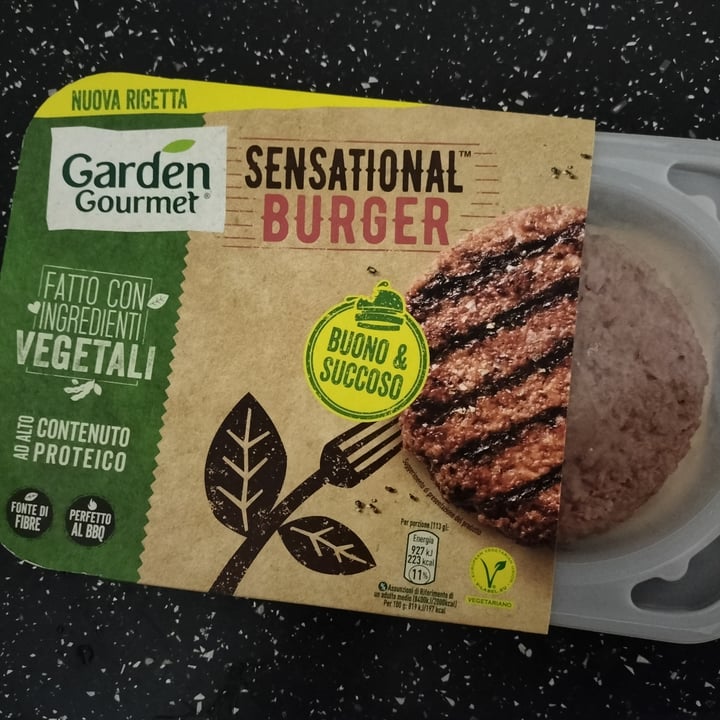 photo of Garden Gourmet Sensational Burger shared by @francescavdemontis on  25 Nov 2021 - review