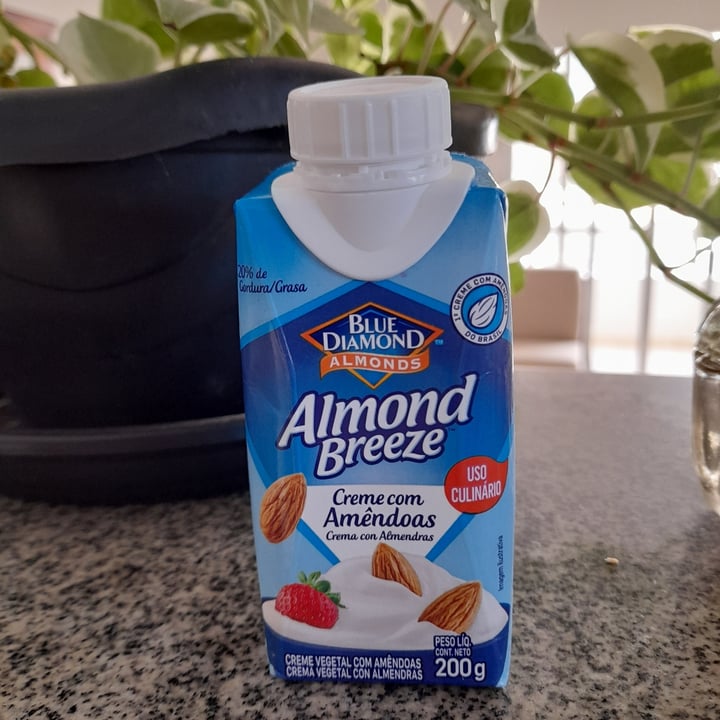 photo of Blue Diamond Almond Breeze shared by @carlacouso on  13 Jun 2022 - review