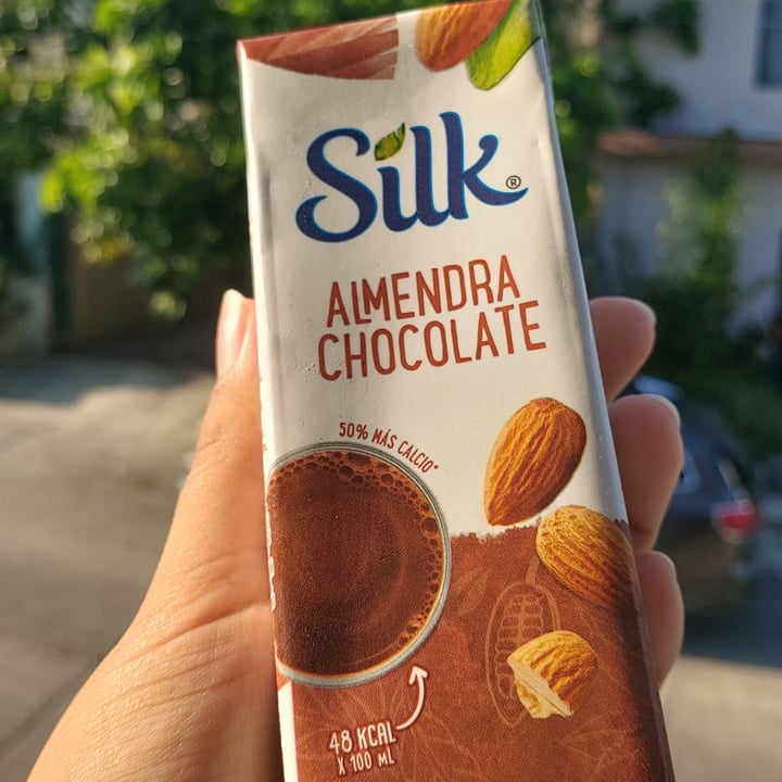 photo of Silk Almendra chocolate shared by @prengreesh on  29 Sep 2021 - review
