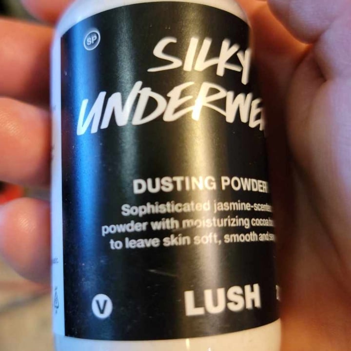 review photo of LUSH Fresh Handmade Cosmetics Silky Underwear shared by @ella-the-pig on 30 May 2022 - review