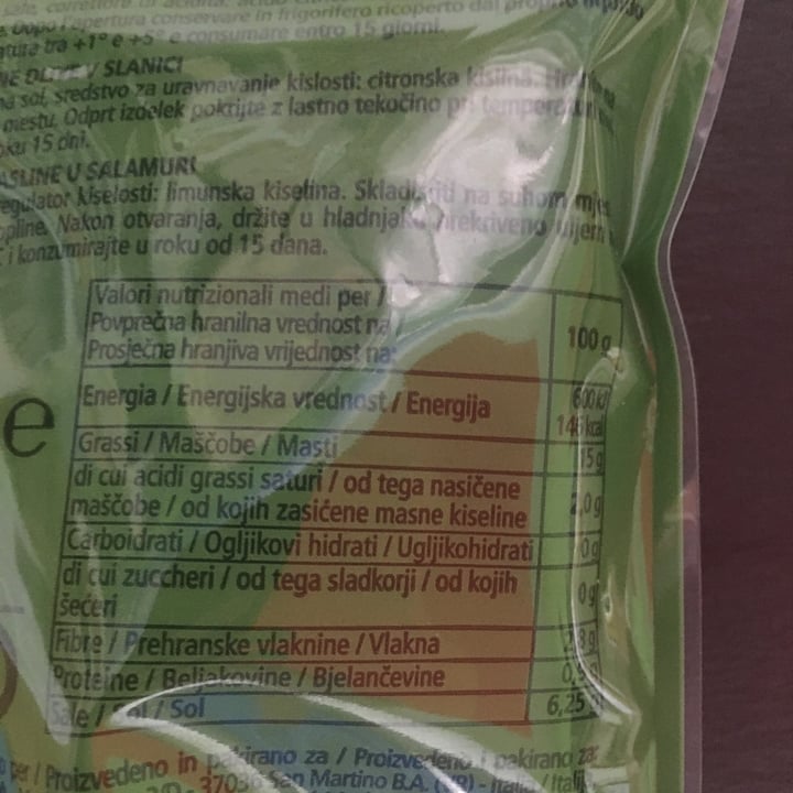 review photo of Varia gusto Olive verdi denocciolate shared by @zoeciep on 09 Apr 2022 - review