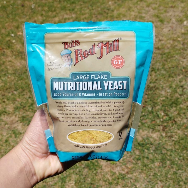 photo of Bob's Red Mill Large Flake Nutritional Yeast shared by @sofiafda on  21 Apr 2022 - review