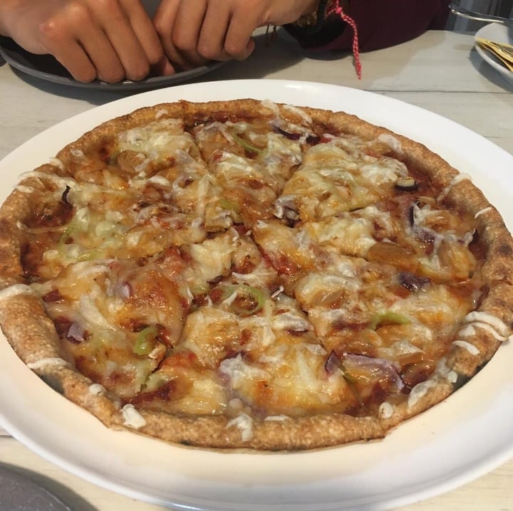 photo of Vege Joy Pizza & Burger Veg Paradise with Smoked Sausage Pizza shared by @beatlebel on  13 Mar 2020 - review