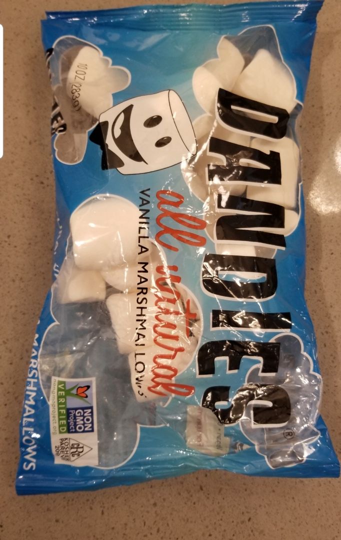 photo of Dandies Vegan Vanilla Marshmallows shared by @veganadvovate on  31 Dec 2019 - review