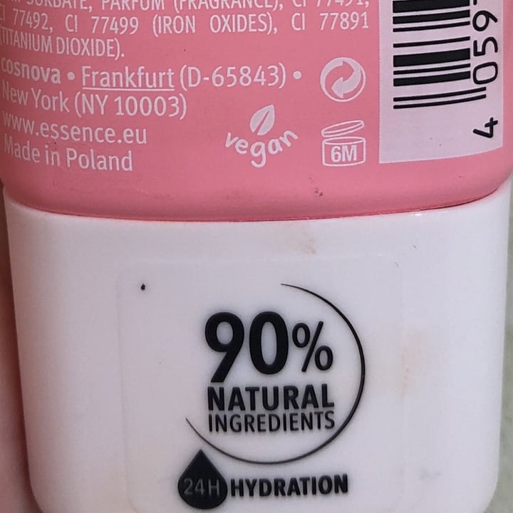 review photo of Essence Hello Good Stuff Tinted Beauty Cream shared by @lyra-belacque on 11 May 2022 - review