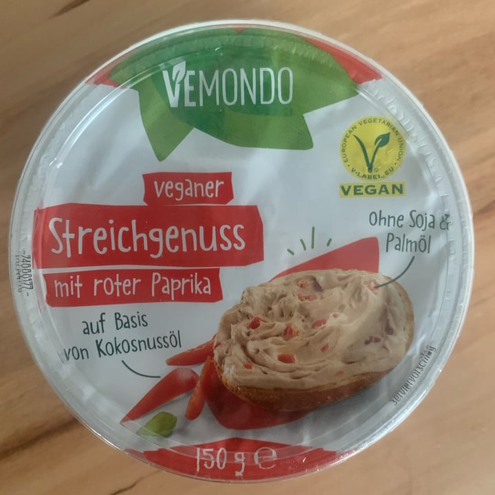 photo of Vemondo Veganer Streichgenuss mit roter Paprika shared by @ellaaaa on  09 Apr 2022 - review