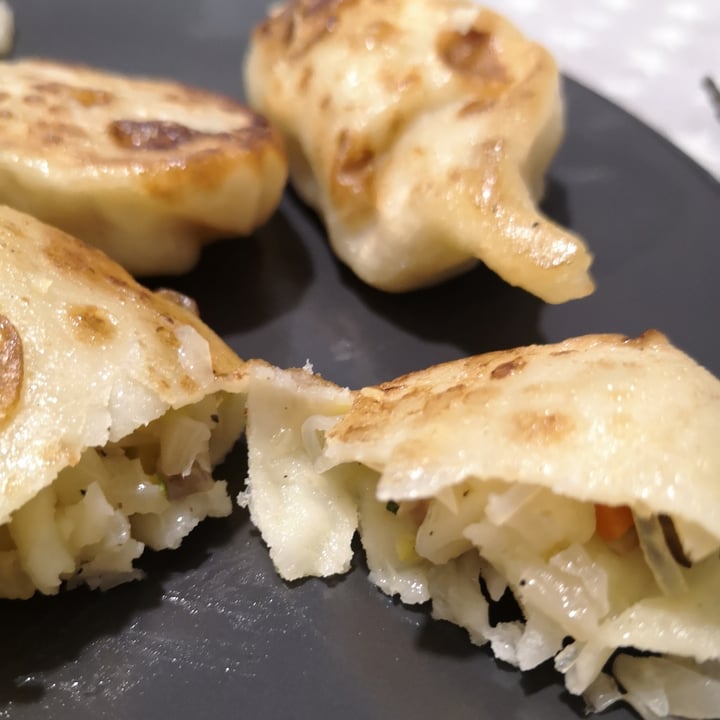 review photo of Ristorante Asia Ravioli di verdure alla griglia shared by @cipi on 13 Apr 2022 - review
