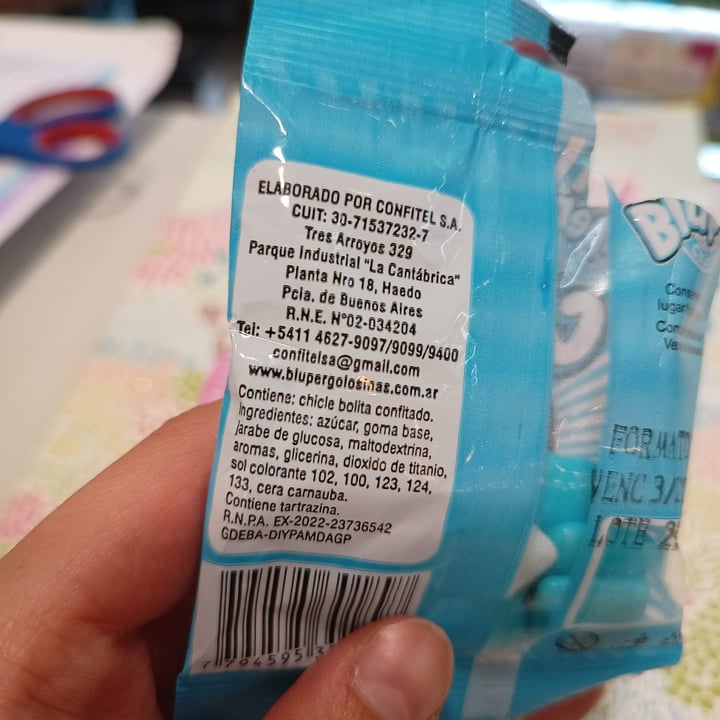 photo of Bluper chicles shared by @annbe on  03 Oct 2022 - review