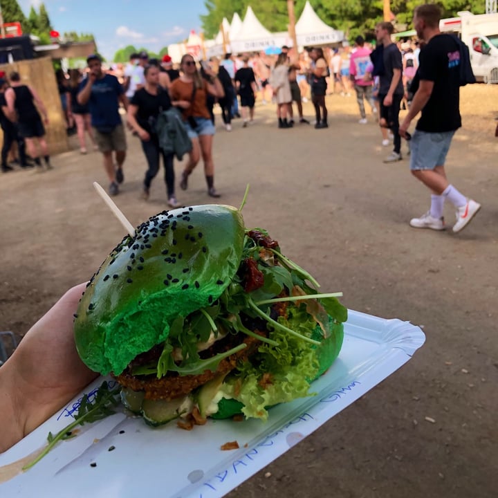 photo of Vegan Vagabund Burger Lebanesisch shared by @franzepam on  06 Jun 2022 - review