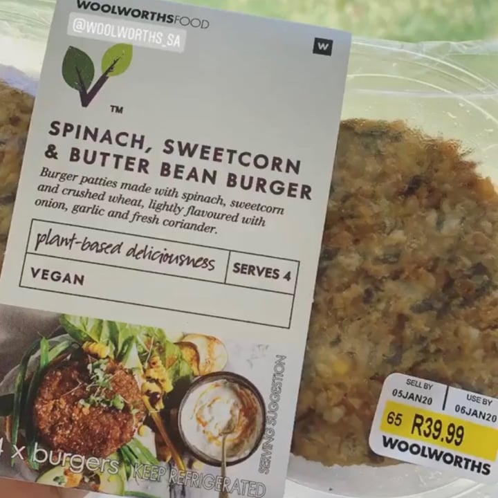review photo of Woolworths Food Spinach, Sweetcorn & Butter Bean Burger shared by @chelsjearey on 29 Jul 2020 - review