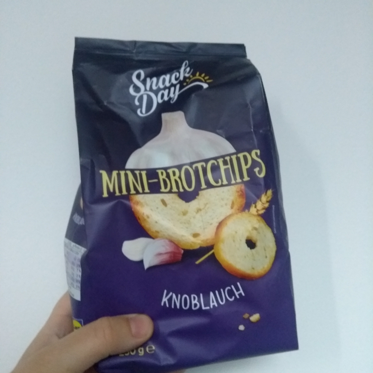 Snack Day Mini Brotchips \'Knoblauch\' Reviews | abillion