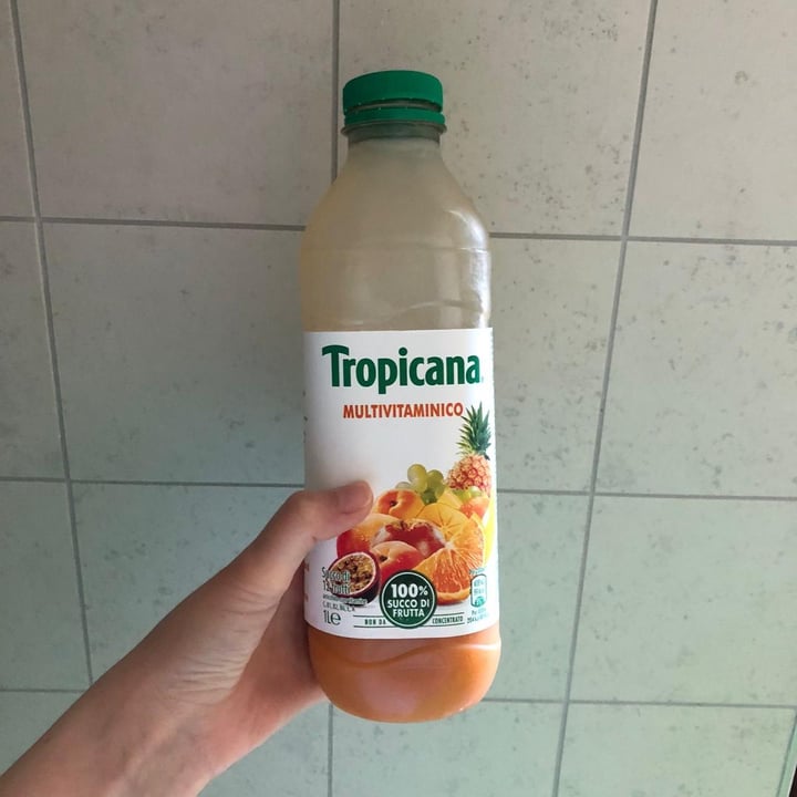 photo of Tropicana 12 fruits pressés multivitamines shared by @giovannabernini on  19 Jun 2022 - review