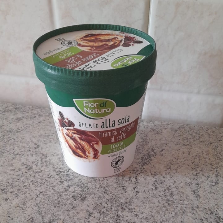 review photo of Fior di Natura Gelato alla soia tiramisù shared by @giulietta2 on 10 Mar 2022 - review