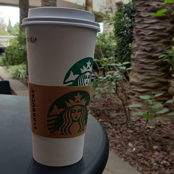 photo of Starbucks Flat White shared by @victoriiiame on  09 Jul 2022 - review