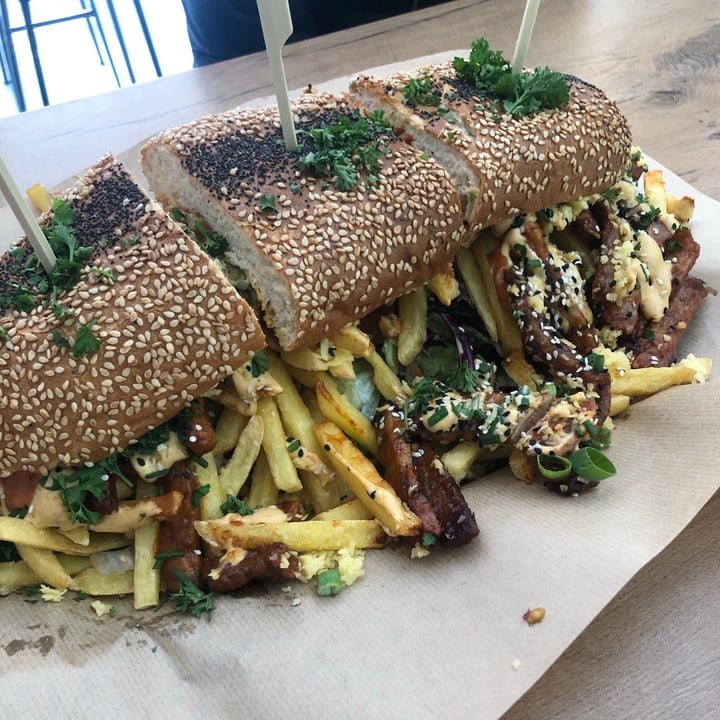 review photo of Lekker Vegan Kloof Mixed Chickn and Beef Gatsby shared by @saigepeters on 28 Apr 2021 - review
