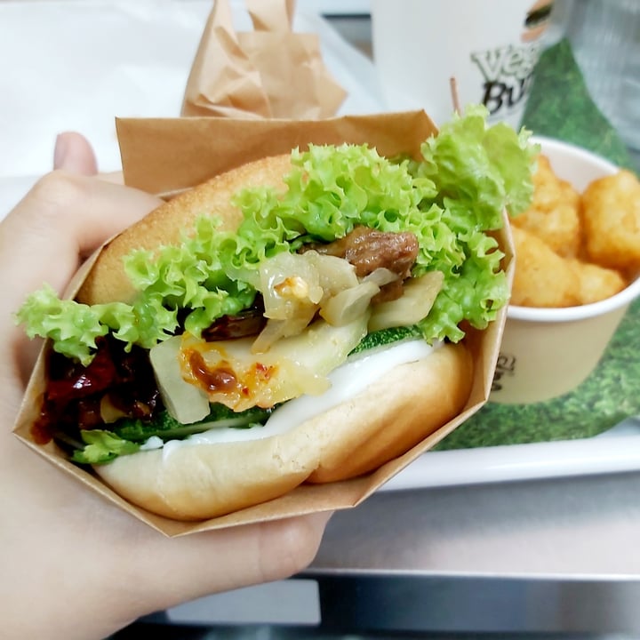 photo of VeganBurg Singapore Mala Fortune Burger shared by @herbimetal on  27 Feb 2022 - review