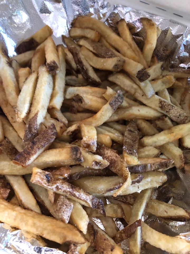review photo of Johnny Rad's Pizzeria Tavern Fries shared by @joyfully on 11 Apr 2020 - review