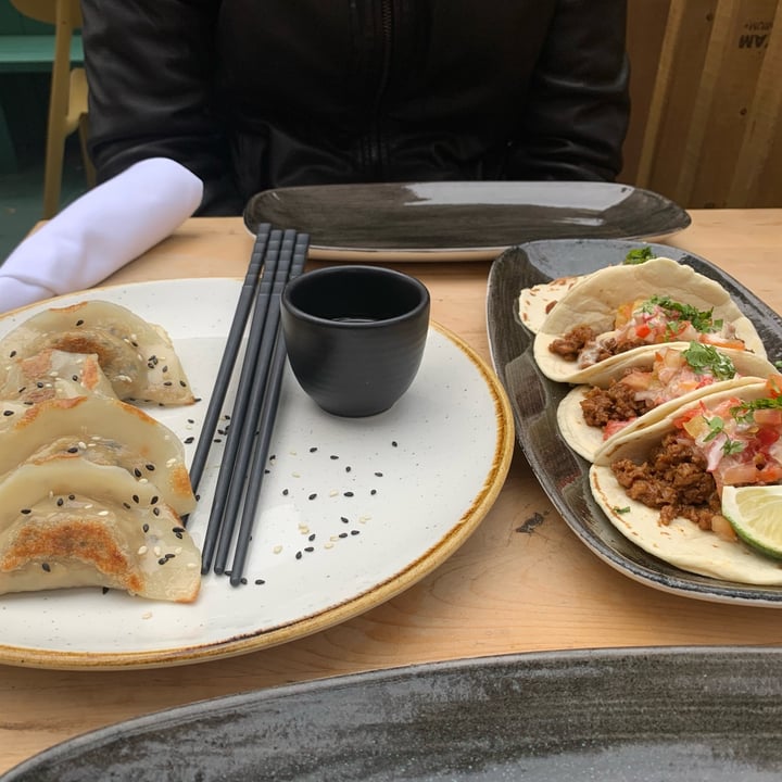 photo of Restaurant Tendresse dumplings shared by @serecapu on  07 May 2022 - review