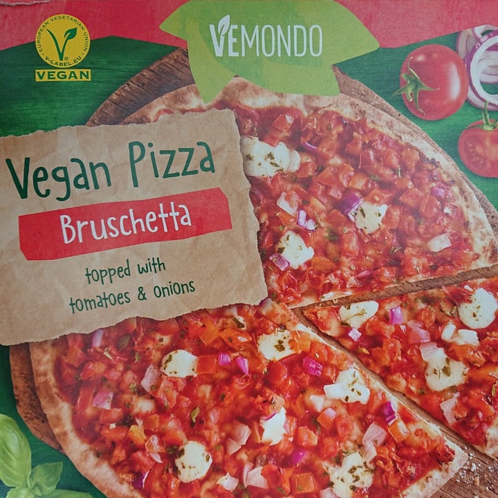 photo of Vemondo Pizza Bruschetta Con Pomodoro E Cipolla shared by @penny80 on  06 Apr 2022 - review