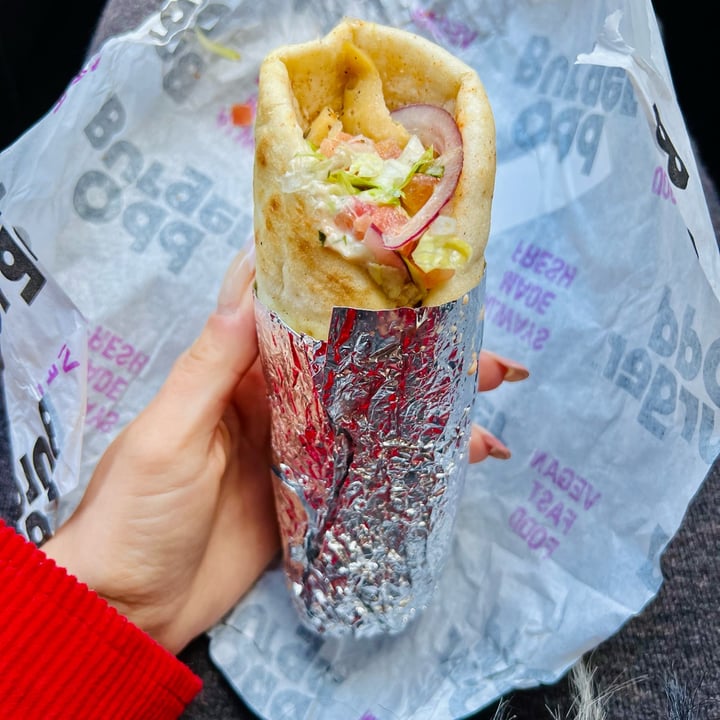 photo of Odd burger Chickun souvlaki wrap shared by @thealexrae on  07 Nov 2021 - review