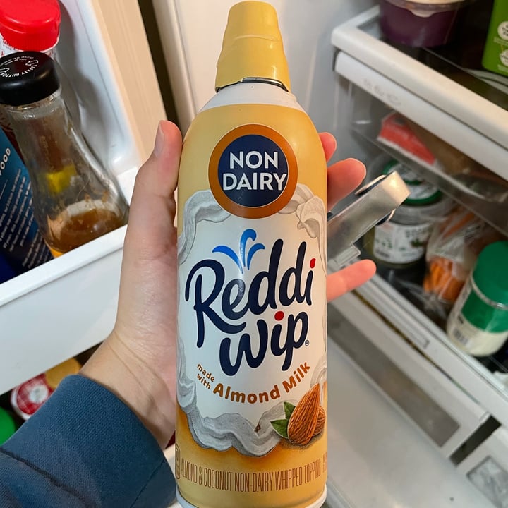 photo of Reddi-wip Almond Milk Reddi Wip shared by @betsyfrank94 on  02 Dec 2021 - review