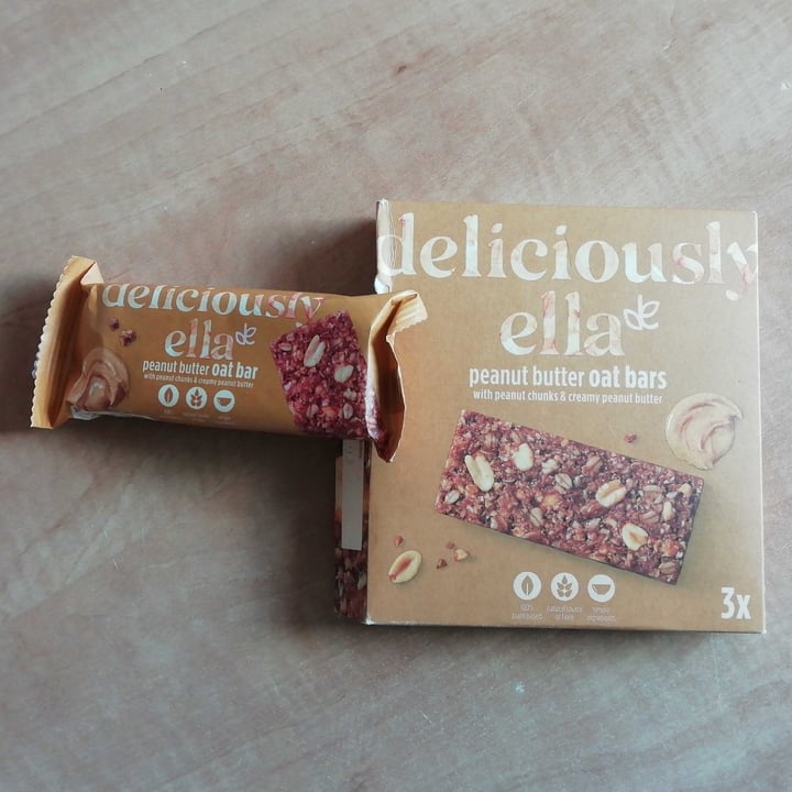 photo of Deliciously Ella Peanut Butter Oat Bar shared by @emmam99 on  24 May 2022 - review