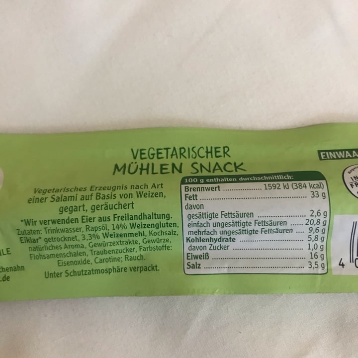 photo of Vegane Muhlen Salami Vegetarischer Snack shared by @vegvale on  20 Mar 2022 - review