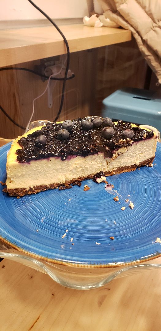 photo of The Cream Bcn Blueberry Cheesecake shared by @ayveegan on  23 Jan 2020 - review