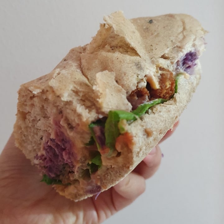 photo of Saviti - Restaurante Vegano a Domicilio Crispy Sandwich shared by @lassveglove on  04 Oct 2020 - review