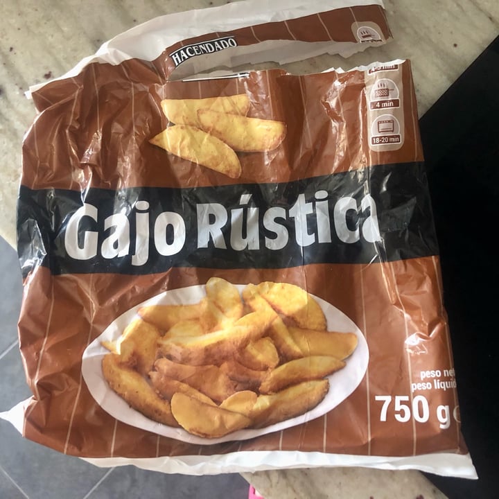 photo of Hacendado Patatas Gajo Rústicas shared by @vegannoe on  18 Aug 2022 - review