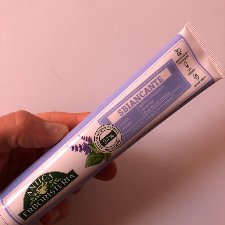review photo of Antica erboristeria Dentifricio sbiancante shared by @maddalenab on 05 May 2022 - review