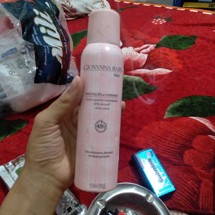 review photo of Giovanna baby Desodorante aerosol classic shared by @leticiagama on 24 Nov 2022 - review