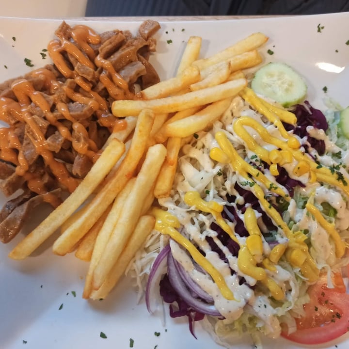 photo of Pizzeria-Kebab Monte Ararat (Vegano / Vegetariano) Piatto Vöner shared by @elisa26 on  04 Jun 2022 - review