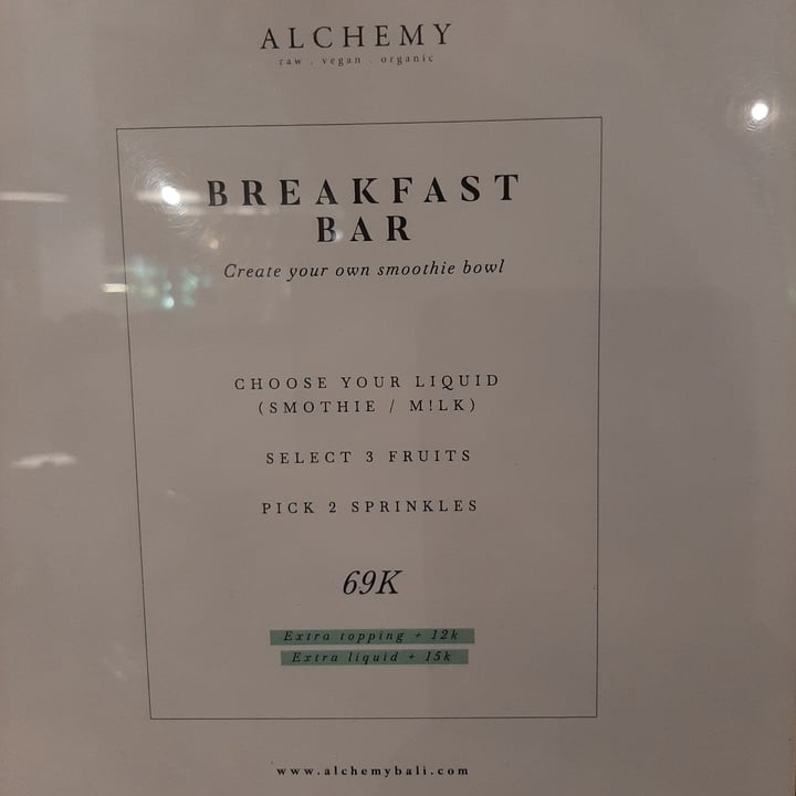 photo of Alchemy Breakfast Bar/Smoothie shared by @plantsfeelthough on  24 Jun 2020 - review