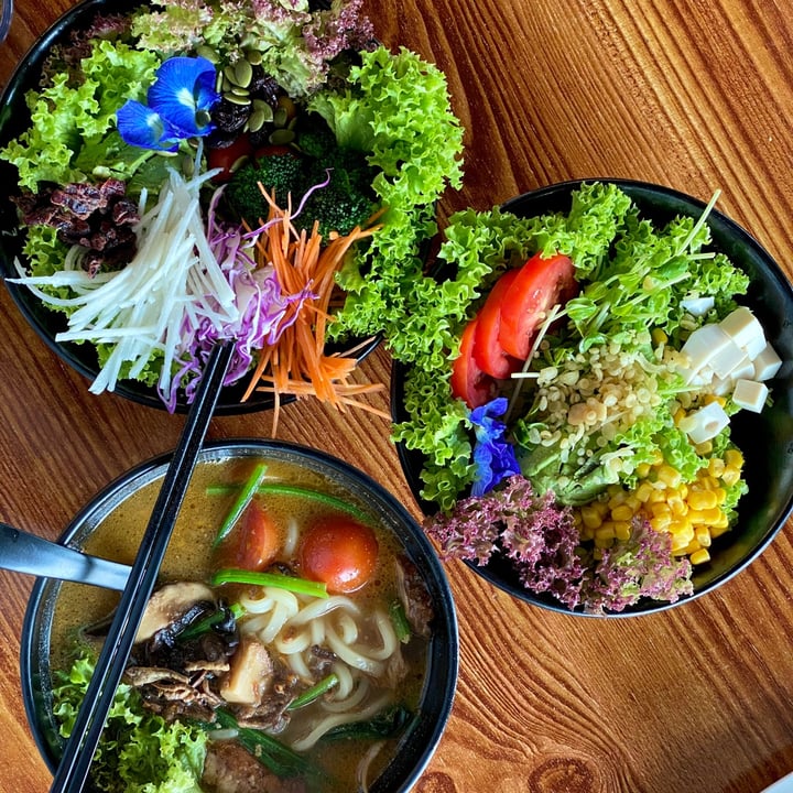 review photo of nomVnom Tai Seng Organic Rainbow Salad shared by @yuan on 23 Jan 2021 - review
