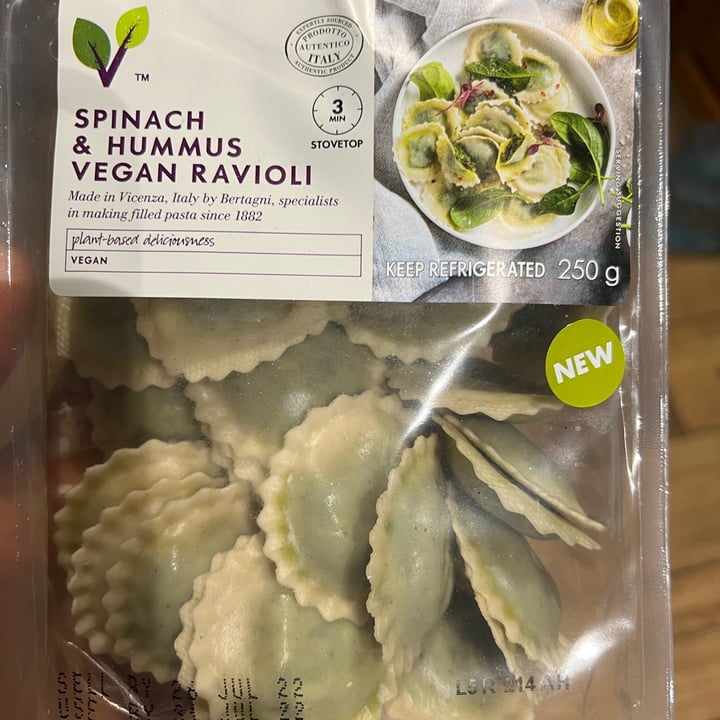 photo of Woolworths Spinach And Hummus Ravioli shared by @tarnee on  20 Jul 2022 - review